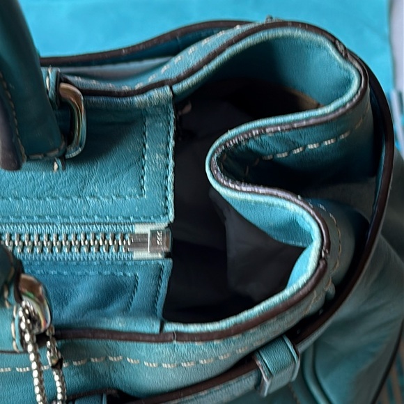 💐 COACH BLUE TEAL LEATHER HANDBAG  💐 - Picture 11 of 16